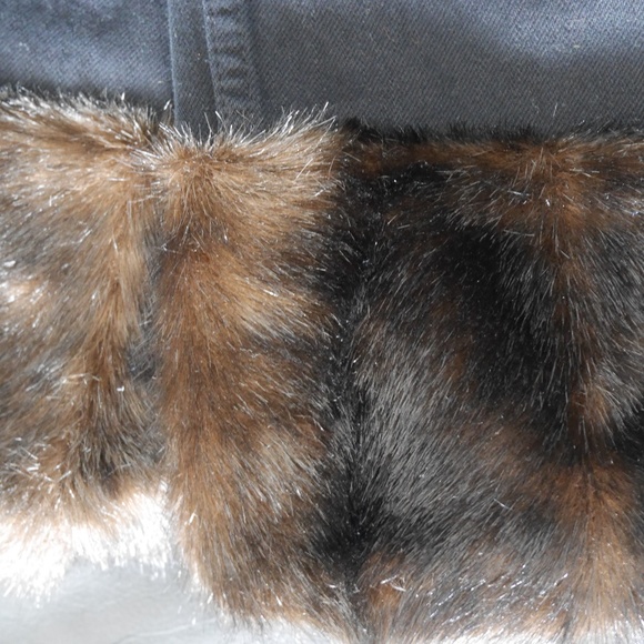 NWT ZARA Jeans Faux Fur Cuff HIGH-RISE - Picture 8 of 8